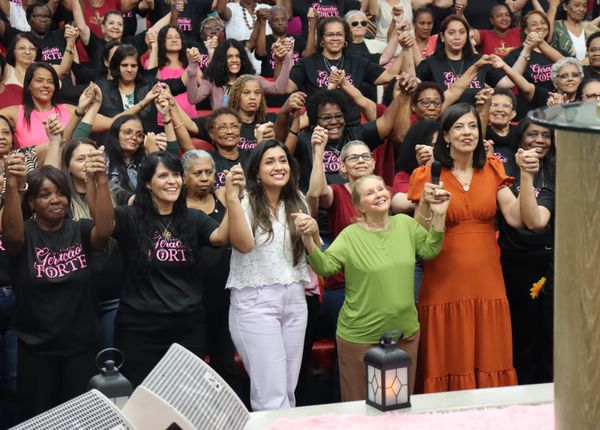 Dona Magdalena Soares participa de congresso no RJ