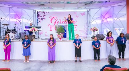 MqV lota igreja em Belo Horizonte
