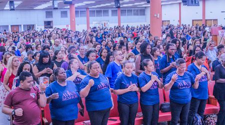 MqV lota igreja em Belo Horizonte