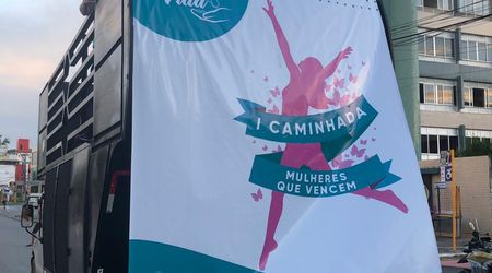 João Pessoa reúne centenas de mulheres em caminhada