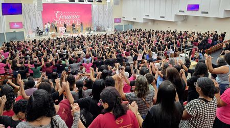 Dona Magdalena Soares participa de congresso no RJ
