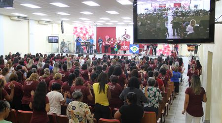 Cuiabá sedia II Congresso estadual