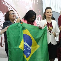 Mulheres que Vencem se reúnem em Caçador (SC)