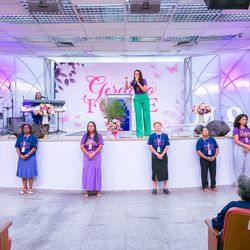 MqV lota igreja em Belo Horizonte