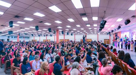 MqV lota igreja em Belo Horizonte