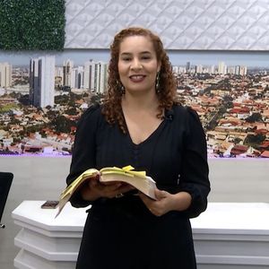 Deus te vê e te espera