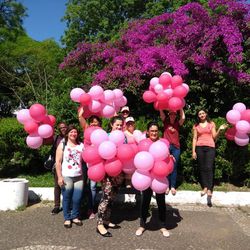 Blitz Rosa promove conscientização contra o câncer de mama