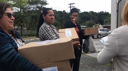 Entrega de donativos no Rio de Janeiro