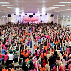 Vigília reúne centenas de mulheres no RS